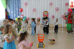 Выпускной в группе "Малышок" Выпускной в группе "Малышок".